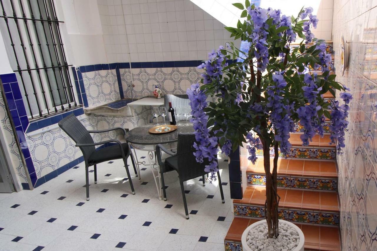 Big Apartment With Unique Patio Near Santa Barbara Castle Alicante Exterior photo